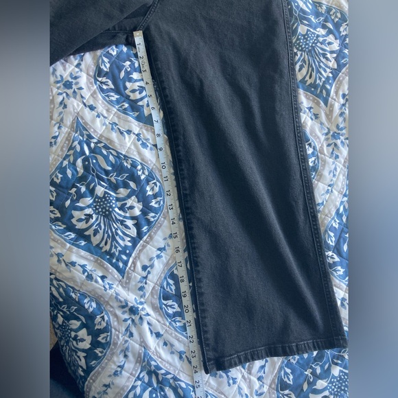 Levi’s Mile High Cropped Wide Leg Black Jeans Women’s size 29 - Picture 8 of 9